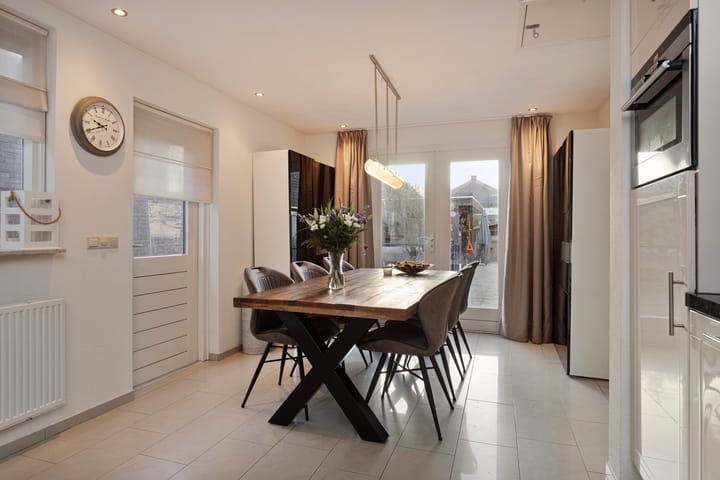 Foto 11 van Willaertstraat 46