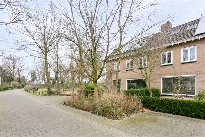 Bekijk foto 39 van Geenbergenstraat 11