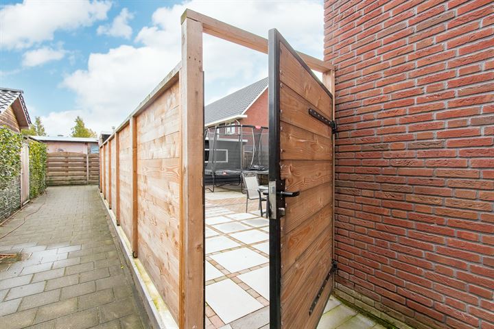 Bekijk foto 45 van Sleutelbloemstraat 9