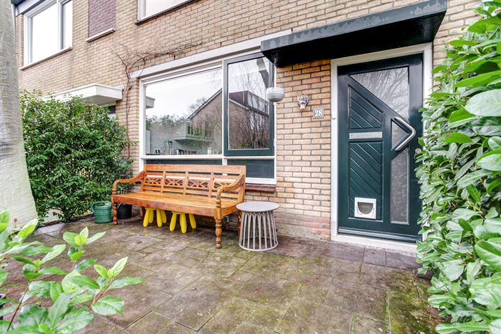 Bekijk foto 34 van Radboutstraat 28