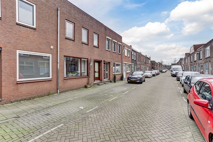 Bekijk foto 2 van Graaf van Bloisstraat 92