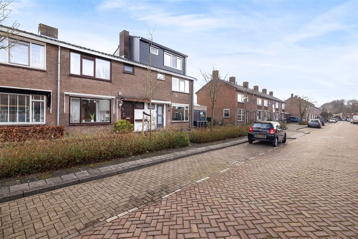 Bekijk foto 22 van Van Deysselstraat 41