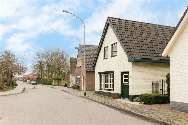 Bekijk foto 45 van Lakenstraat 7