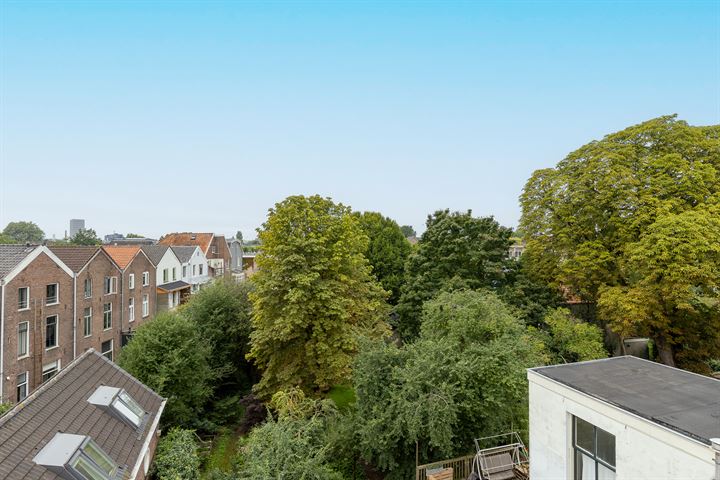 View photo 44 of Emmastraat 50-1