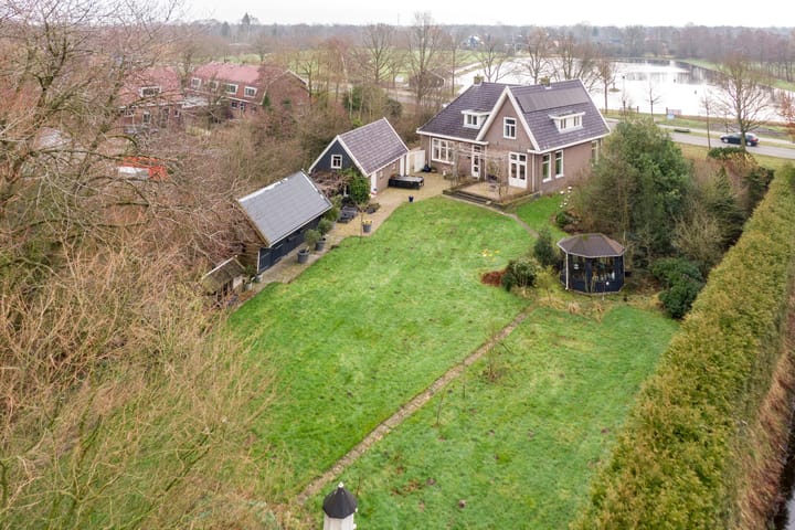 Foto 11 van West 30
