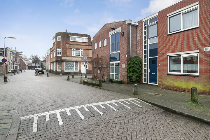 Bekijk foto 30 van Prins Hendrikstraat 17