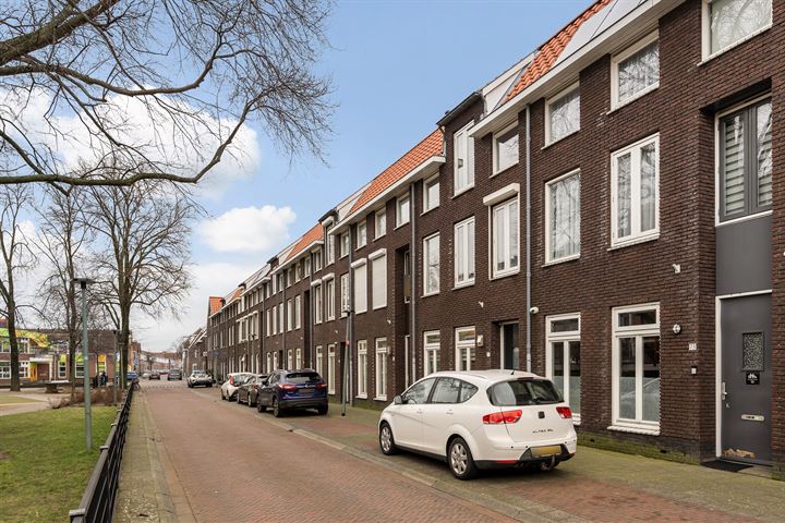 Bekijk foto 6 van Huijgensstraat 71