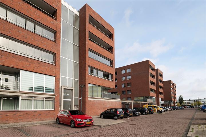 View photo 6 of Van Naeldwijcklaan 85