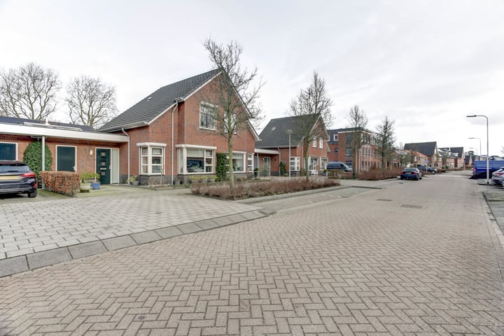 Bekijk foto 32 van Prins Hendrikstraat 25