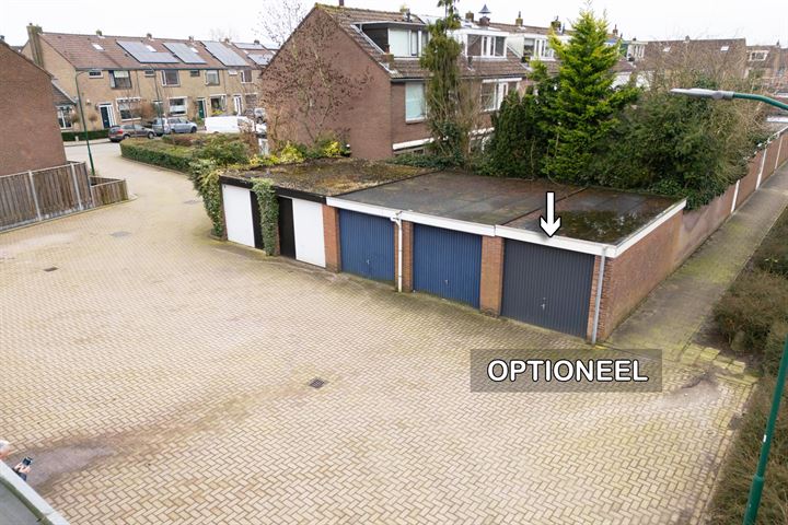 Bekijk foto 35 van Titus Brandsmastraat 1