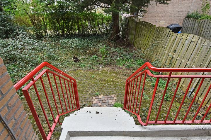 Bekijk foto 18 van Woudenbergstraat 87