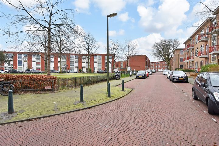 Bekijk foto 26 van Woudenbergstraat 87