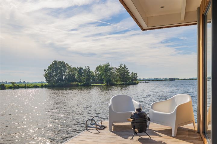 Bekijk foto 4 van Surla Houseboat