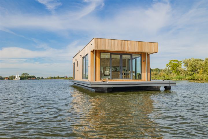 Bekijk foto 1 van Surla Houseboat