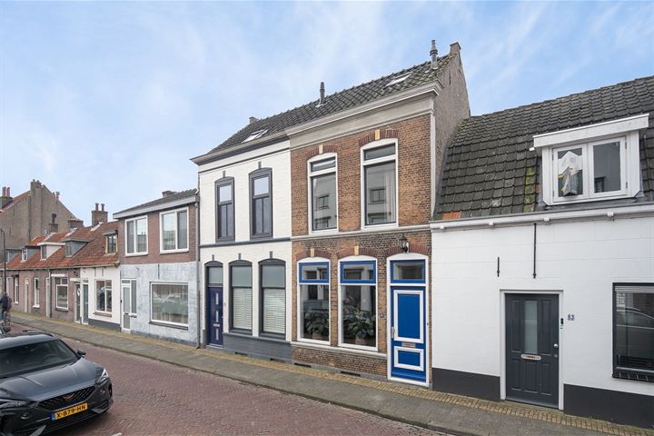 Bekijk foto 2 van Molendijk 81