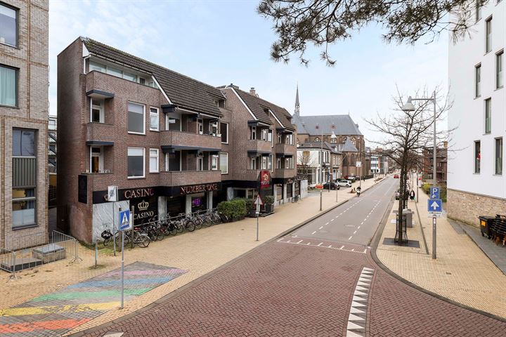 View photo 18 of Stationsdwarsstraat 134