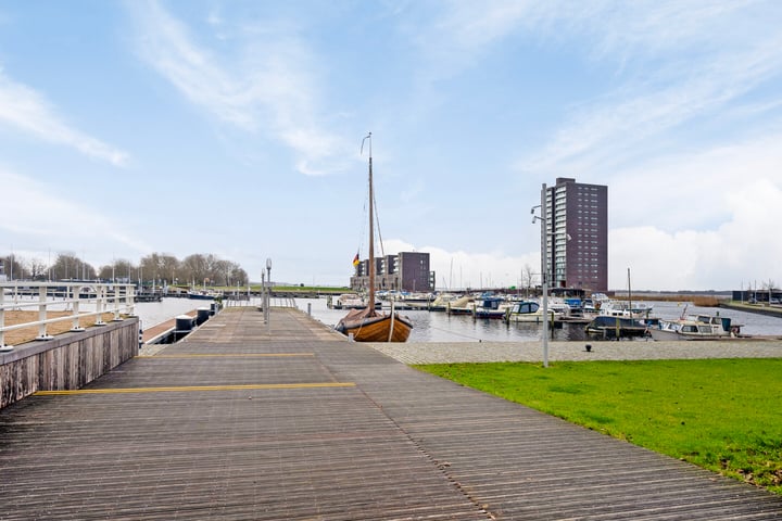 Bekijk foto 37 van Havenzicht 77