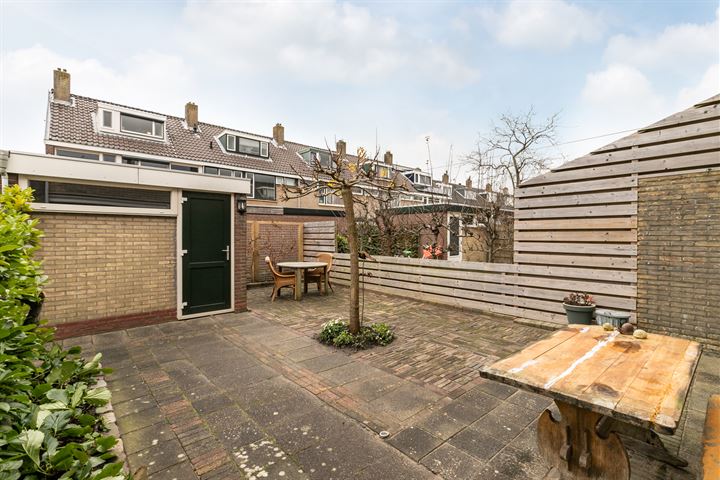 Bekijk foto 32 van Lokkenstraat 42