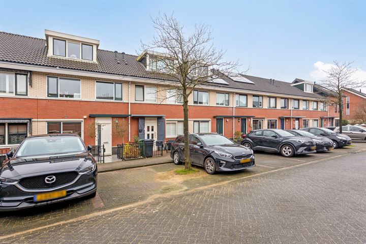 Bekijk foto 33 van Kaftanstraat 36