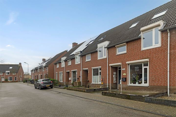 Bekijk foto 32 van Wim Richtstraat 34