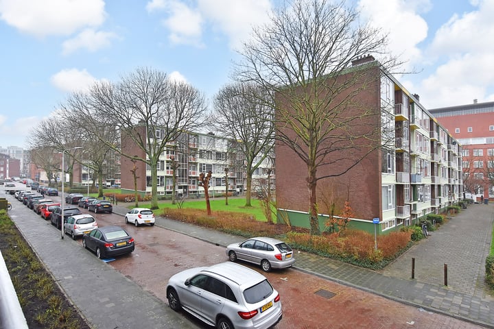 View photo 14 of Frank van Borselenstraat 26-I