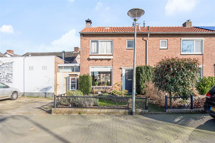 Bekijk foto 1 van Braakstraat 116