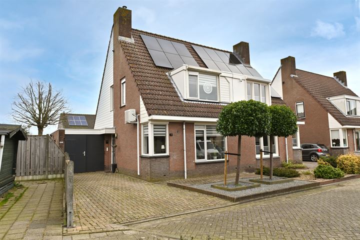 Bekijk foto 25 van Pastoor Ermenstraat 39