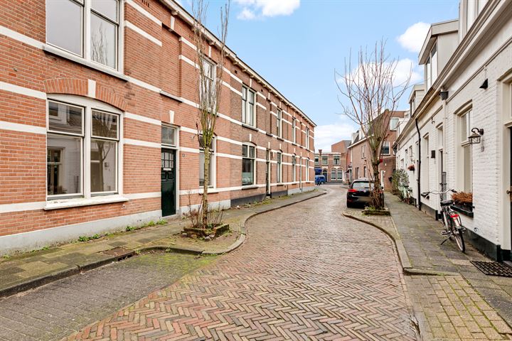 Bekijk foto 4 van Resedastraat 6