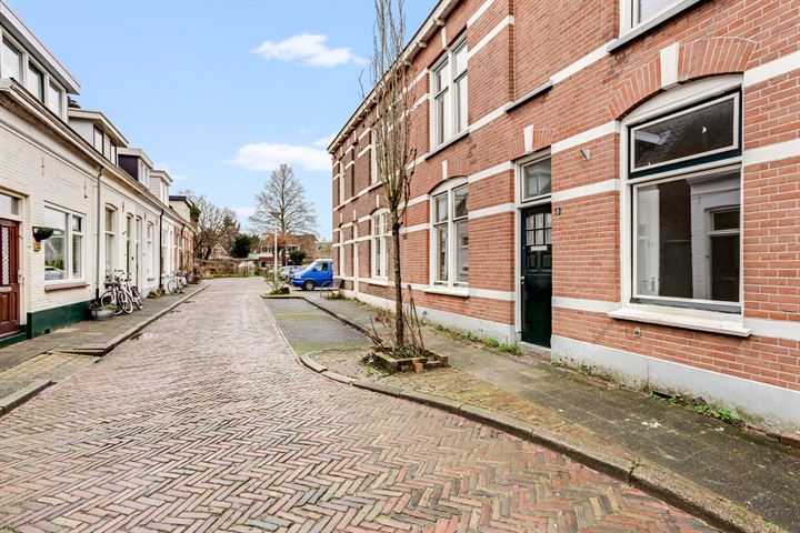 Bekijk foto 33 van Resedastraat 6