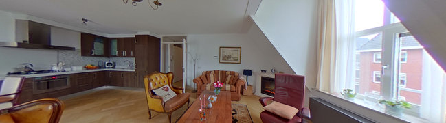 View 360° photo of woonkamer of Emmastraat 35