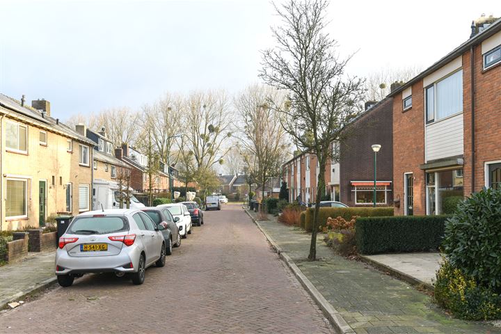 Bekijk foto 13 van Korenbloemstraat 11