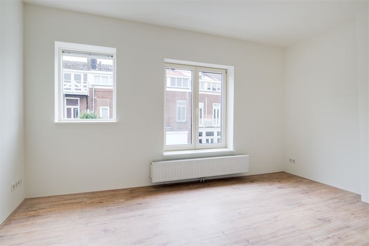 Bekijk foto 15 van Zandhofsestraat 24