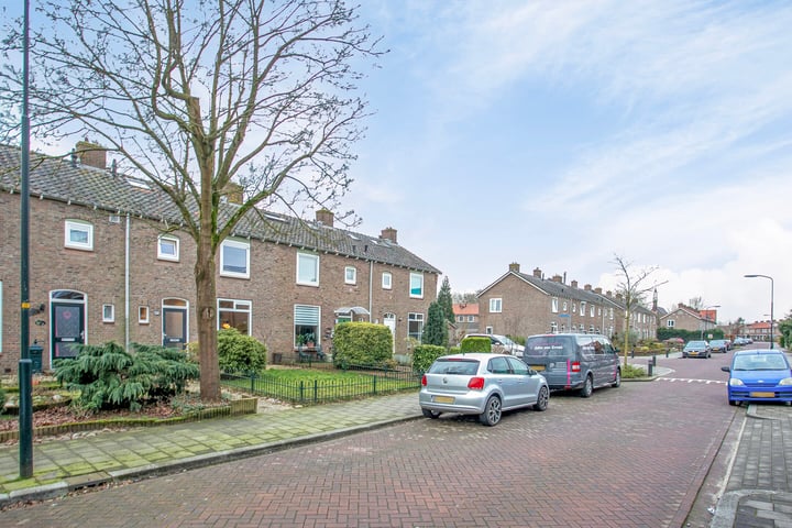 Bekijk foto 32 van Fabianusstraat 44