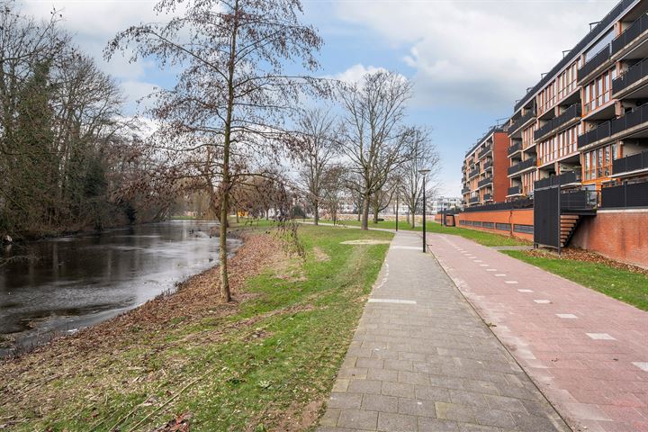 Bekijk foto 4 van Frank van Borselenstraat 27-D