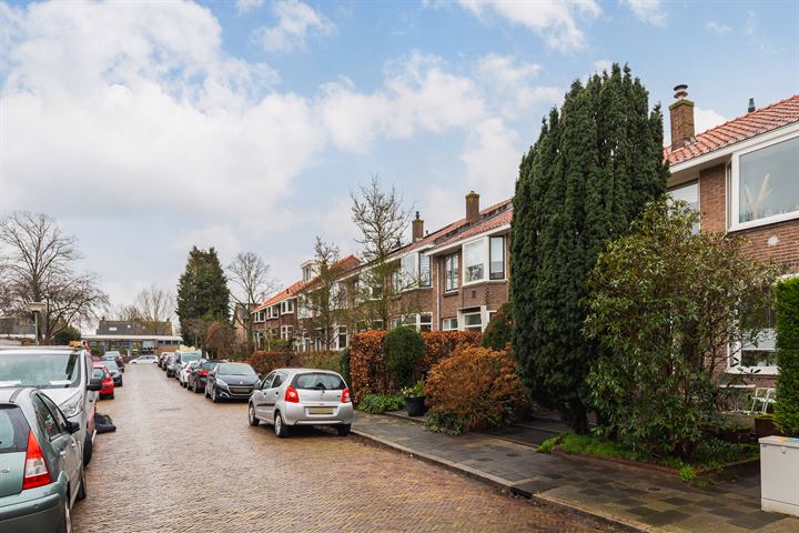 Bekijk foto 43 van Genemansstraat 17