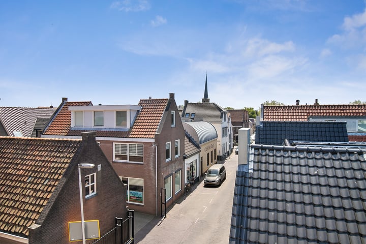 Bekijk foto 16 van Middelstraat 2