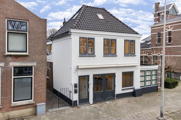 View photo 2 of Prins Hendrikstraat 124-A