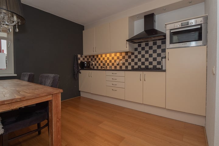 Bekijk foto 3 van Bongerd 38