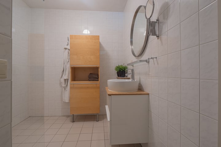 Bekijk foto 5 van Bongerd 38