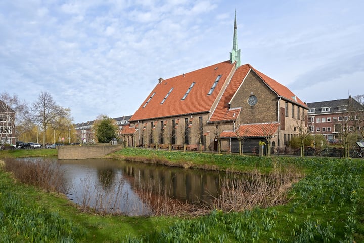 Bekijk foto 45 van Perziklaan 88