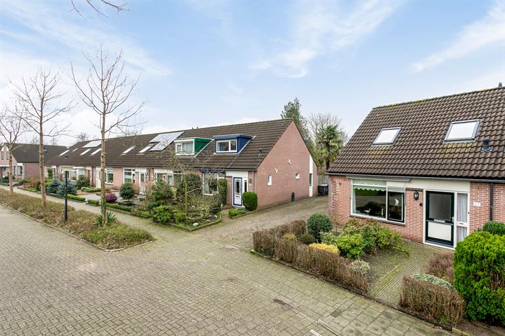 Bekijk foto 32 van Frambozenlaan 27