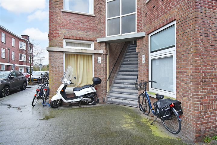 View photo 8 of Van der Wyckstraat 35