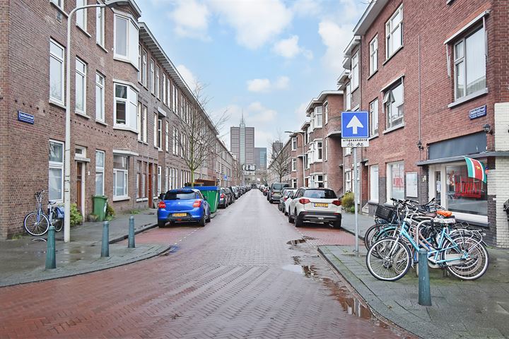 View photo 7 of Van der Wyckstraat 35