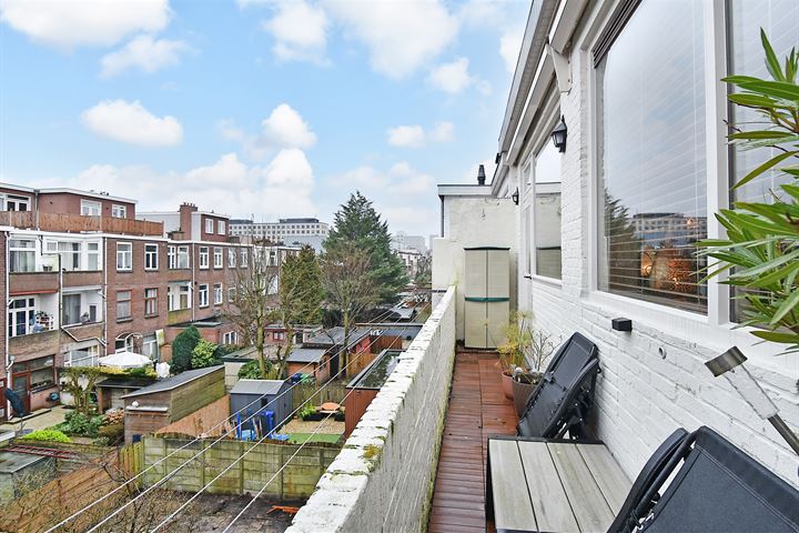 View photo 21 of Van der Wyckstraat 35