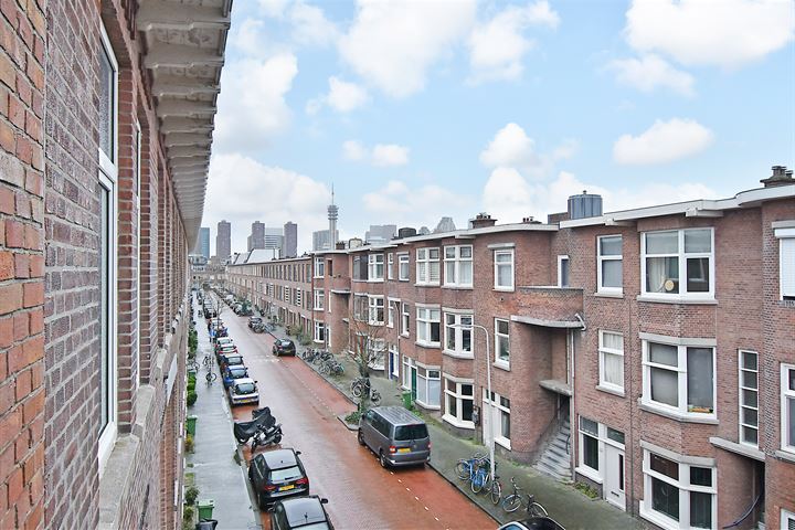 View photo 30 of Van der Wyckstraat 35