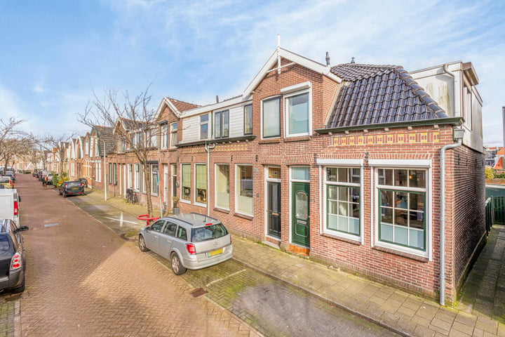 Bekijk foto 2 van Prins Hendrikstraat 65