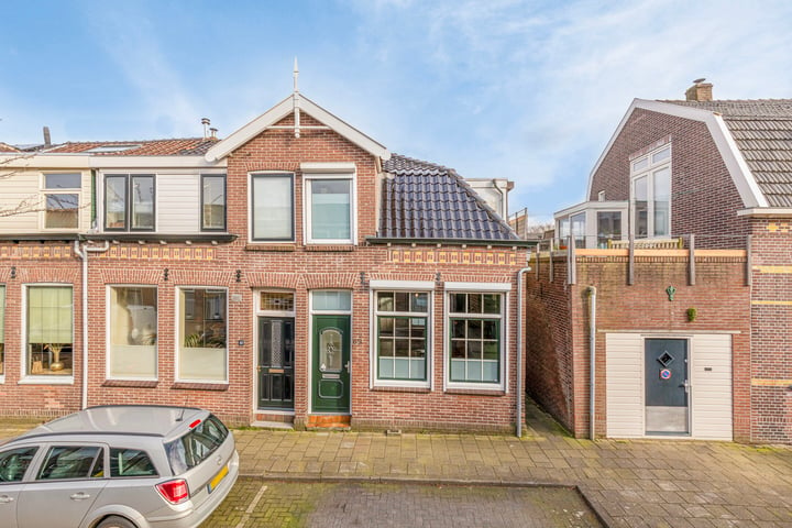 Bekijk foto 1 van Prins Hendrikstraat 65