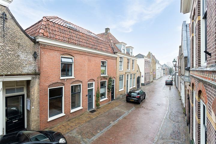 Bekijk foto 33 van Leeuweringerstraat 39