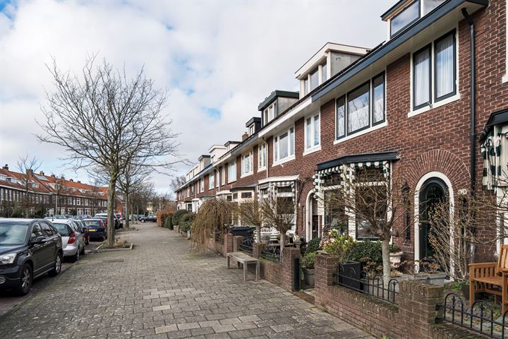 View photo 34 of Van Nesstraat 56