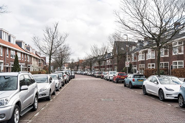 View photo 35 of Van Nesstraat 56